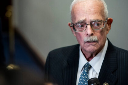 Connolly, Top Democrat on Oversight Panel, to Relinquish Post and Retire