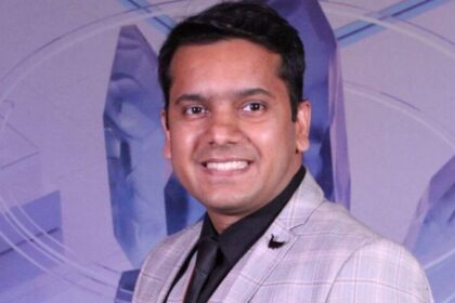 Buy or Sell: Sumit Bagadia recommended three shares to buy on Monday - 21 April 2025
