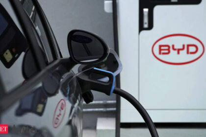 Major automakers want Congress to bar California 2035 electric vehicle plan, TK247