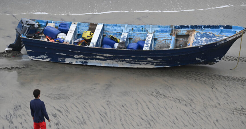 At Least 3 Dead After Boat Overturns Near San Diego