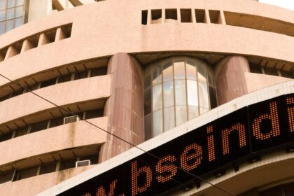 BSE share price jumped to fresh all time high after announcement of record date for 2:1 bonus shares