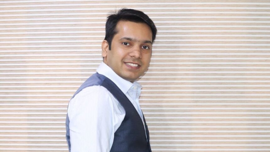 Buy or sell: Sumeet Bagadia recommends three stocks to buy on Monday - 26 May 2025