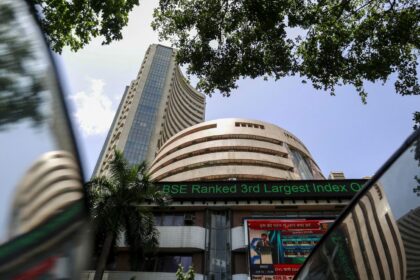 Indian stock market crashes after trading in a tight range: Is it a good entry point for investors?