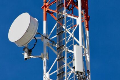 Indus Towers share price tanks 7% post Q4 results. What should investors do now?