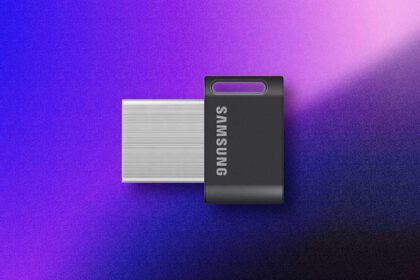 Samsung FIT Plus USB flash drive promo on background
