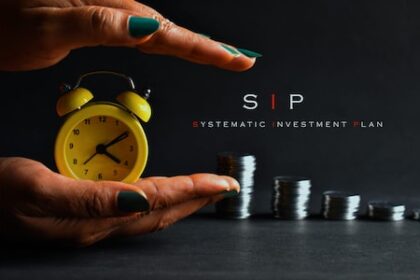 This mutual fund has turned ₹10,000 monthly SIP into ₹1.6 crore in 25 years