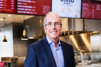 Tesla to add Chipotle executive Jack Hartung to board, Auto News, TK247