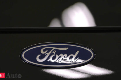 Ford withdraws 2025 forecast, Q1 profits fall by 65%, revenues fall to $40 billion, TK247